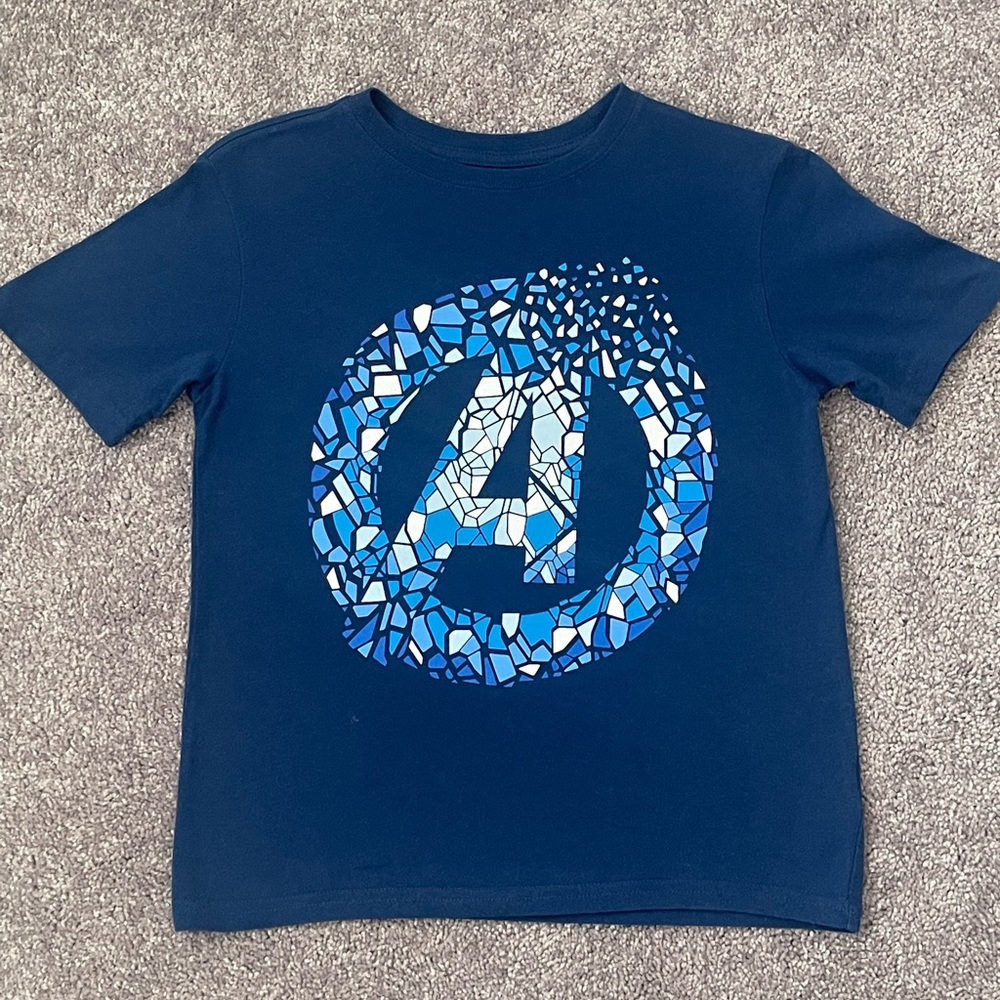 Boys Marvel Tee Size M (7/8)